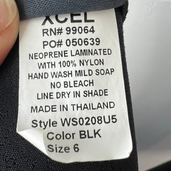 Xcel Black One-Piece Neoprene Mock Neck Full Zip Racerback SpringSuit Size 6 - Picture 10 of 10